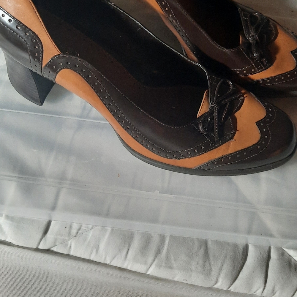 Shoes - Picture 6 of 6